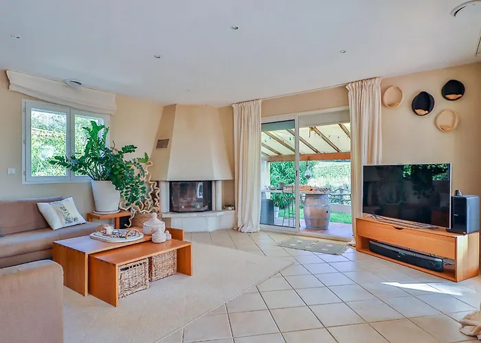 Dom wakacyjny La Pinede By Interhome Thezan-les-Beziers